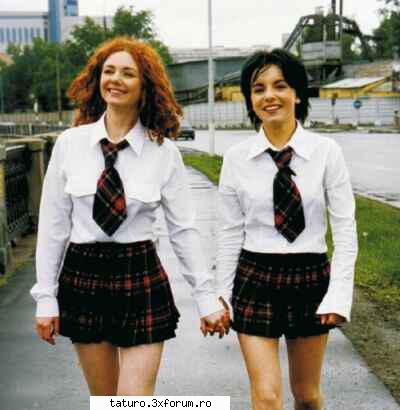 da,da sper sa fie o zi cu noroc luni :zzz: here! :)) back to school!