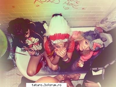 Party tATuROmania 2 years - lara ce ai tu nebuna nebuna te-ai drogat asta e - Party!!!