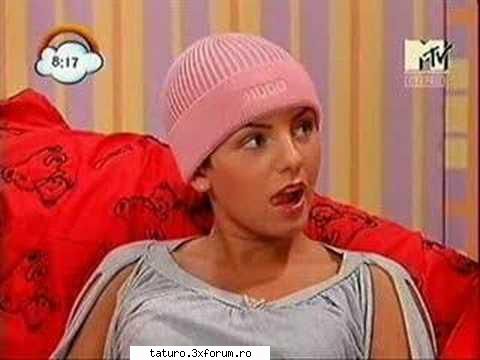 Poze amuzante cu Julia - am gasit si eu una,mie mi se pare anuzanta - Yulia Volkova