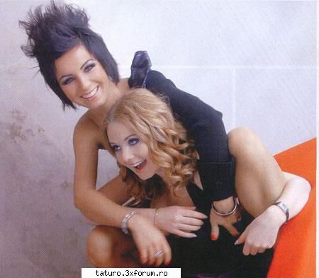 ce tare e asta  :cool:  aici se agatau una de alta  :rotfl:  :rotfl: tatu
